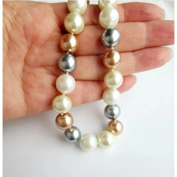 Tri color white golden gray faux Tahitian Pearl choker necklace NEW - Picture 8 of 9